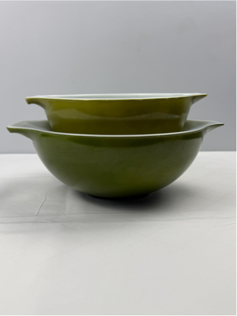 Vintage Pyrex Verde Green Avocado Cinderella Nesting Mixing Bowls Set 443 & 444
